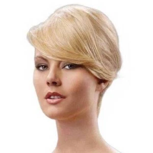 E! SWEPT AWAY SIDE BANG - di Hairdo - Foto 1 di 13