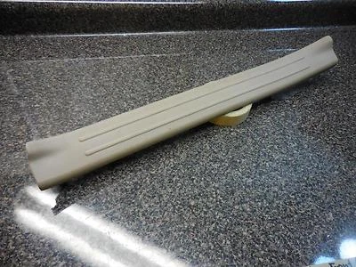 Hyundai Entourage 2006 puerta inferior paso delantero derecho moldura rasguño fabricante de equipos originales 3,8 L 06 Foto 1 de 4