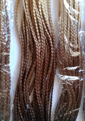 Hair Extension Braids 24 Inch Ombre Brown & Blonde 6 packs Crochet Hook & Beads - Image 1 of 4