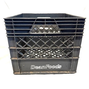 Dean Foods Gray Stackable Plastic Milk Crate 13"x13"x11” - Picture 1 of 8