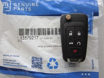OEM 2012-2018 CHEVY SONIC FLIP KEY KEYLESS REMOTE FOB ALARM 5BT 13579217 - Image 1 of 4