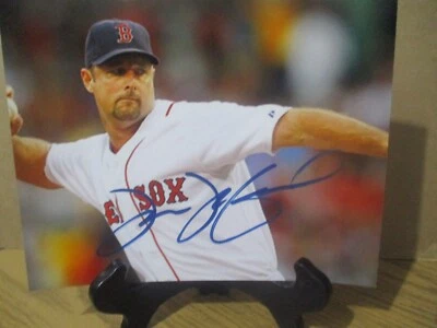 ПОДЛИННАЯ ФОТОГРАФИЯ ТИМА ВЕЙКФИЛДА (РИП) С АВТОГРАФОМ 8X10 MLB BOSTON RED SOX - Изображение 1 из 3