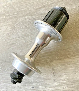 SHIMANO DURA ACE REAR HUB 32 HOLE 126 MM REAR SPACING 6 OR 7 SPEED UNIGLIDE 7401 - Picture 1 of 3
