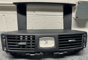 INFINITI M37 M56 M35h Q70 Q70L tablero central ventilación aire panel de ajuste con reloj # 76726 - Imagen 1 de 13