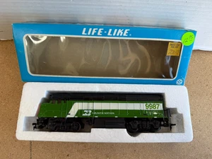 LIFE LIKE HO Burlington Northern Locomotive 9987 *UNTESTED* - Picture 1 of 6