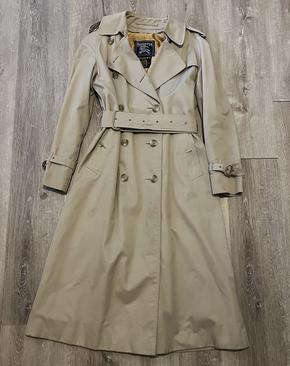 Vintage Burberry Trench In Women's Coats & Jackets for sale Vintage Burberry Trench In Women's Coats & Jackets for sale