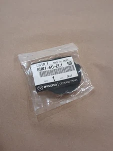 2014-2018 NEW OEM Mazda Mazda3 Towing Tow Hook Cover Lid Trim BHN1-50-EL1-BB - Foto 1 di 2