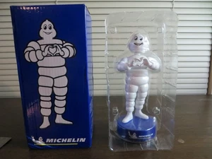 MICHELIN MAN HEART HANDS BOBBLE HEAD 7" LIMITED EDITION - Picture 1 of 6