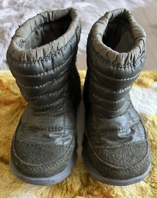 Botas sin cordones The North Face para niños pequeños talla 6 Foto 1 de 4