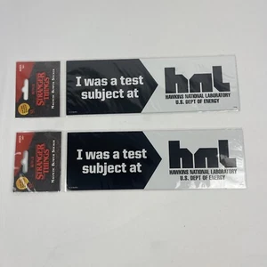 Stranger Things 2er-Pack magnetische Stoßstange Aufkleber Neuheit Autoaufkleber - Bild 1 von 5