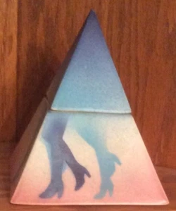 Vintage Ceramic Pyramid Trinket Jewelry Box Legs In Heels 6-1/2" Signed - Picture 1 of 9