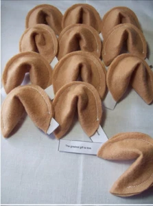 FELT FORTUNE COOKIES HANDMADE ECO FRIENDLY REAL FORTUNES SOFT SET OF FOUR - Picture 1 of 2
