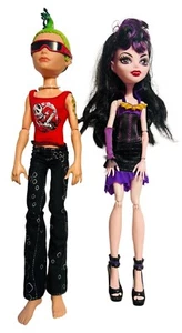 Muñecas Monster High Deuce Gorgon 1st Wave Son Medusa 2008 + CAM Vampire Girl 2011 - Imagen 1 de 5