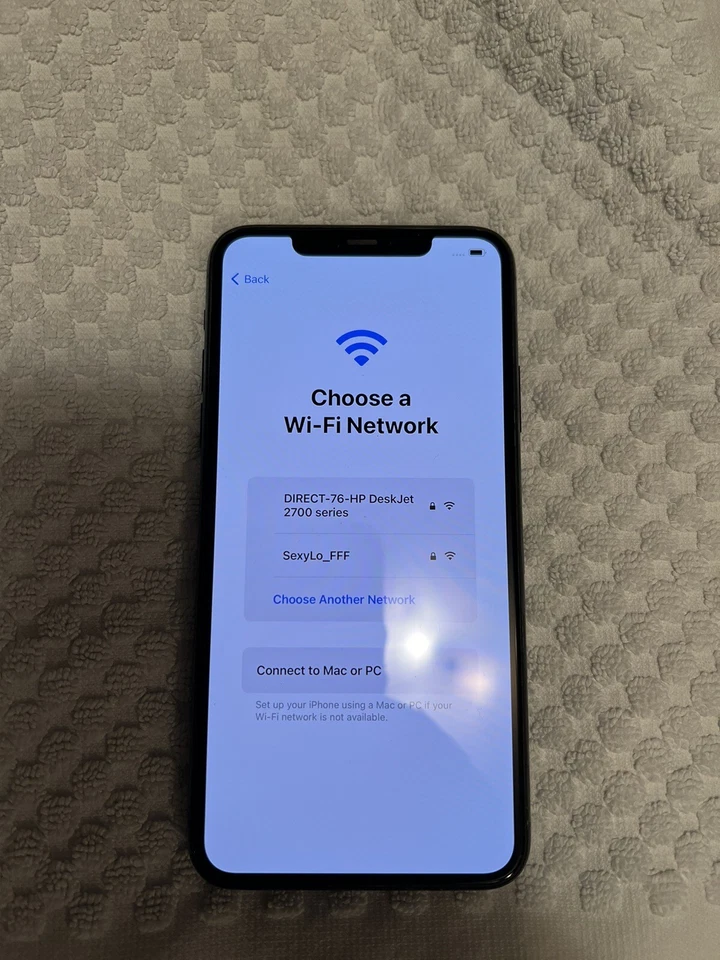 Verizon iPhone 11 Pro Max - Image 1 of 4