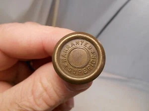 VINTAGE WARRANTED SUPERIOR 1” BRASS SAW MEDALLION - Imagen 1 de 2