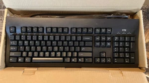 LOT OF 3 WYSE KEYBOARDS USB WITH SOCKET FOR PS2 MOUSE - Picture 1 of 2