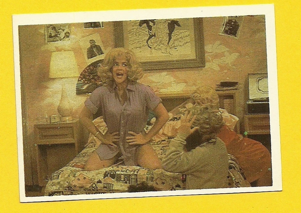 GREASE Olivia Newton John Travolta 1979 Spanish Card  #55 - Image 1 of 1