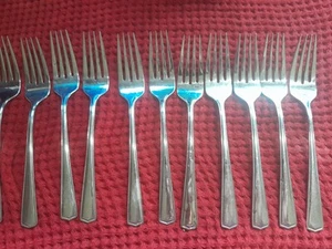 Juego de 11 horquillas de cena Lenox pesadas 18/10 de acero inoxidable buen estado usadas - Imagen 1 de 7