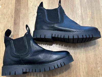 Women's PAJAR Canada Black Leather Chelsea Waterproof Comfort Ankle Boots 38/7.5 - Image 1 of 4