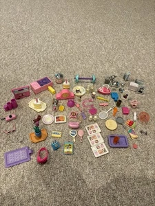 Großes Konvolut Vintage Barbie Zubehör Küche Ghettoblaster Toaster Langhantel Handtasche Essen - Bild 1 von 11