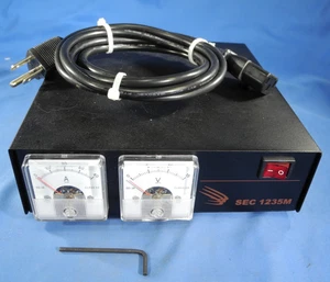 Samlex SEC 1235M 13.8 VDC 30A Alimentatore switching radioamatore (testato) - Foto 1 di 16