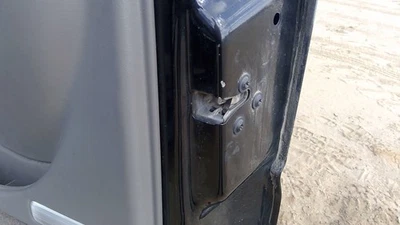 01-04 Chevy Suburban Pasajero Derecho Puerta Delantera Pestillo Mecanismo Cerradura Conjunto Foto 1 de 4