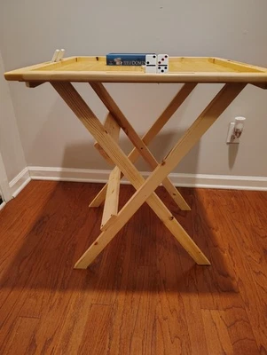 Mesa De Domino    25.5 "x 25.5"  x 29" pulgadas de alto., Dominoes Table   - Image 1 of 4