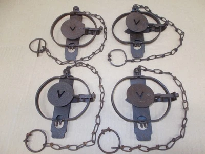 4 Vintage Victor No.1 Jump traps. - Image 1 of 4