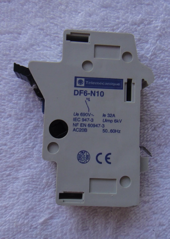 Telemecanique Terminal Block     DF6-N10       DF6N10 Foto 1 de 1
