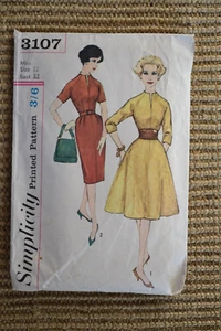Vestido de papel SIMPLICITY vintage años 60 patrón 3107 W25" - Imagen 1 de 3
