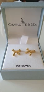 Charlotte & Lexi Damen Ohrstecker, neu im Box, Schleifen gelbgoldfarbe - Bild 1 von 2