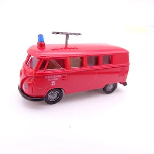 Brekina 1:87 VW T1 b Kombi Berufsfeuerwehr Düsseldorf in OVP QR3487 - Bild 1 von 2