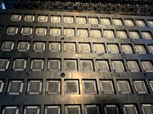 NEC 7801FGK-AD8, 3835-0023 8 BIT Microcrocomputer 512BYTES 64pin QFP - Picture 1 of 5