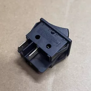 Interruptor basculante BAOKEZHEN SC767-B1 4 pines 2 posiciones lámpara roja 15A 125/250VAC - Imagen 1 de 4