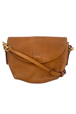 Dooney & Bourke 佛罗伦萨马鞍斜挎包天然(缺少硬件) — 第 1/3 张图片