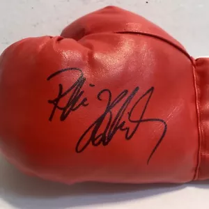 Regina Halmich Hall of Fame HOF signierter autogrammierter Boxhandschuh BG27 - Bild 1 von 10