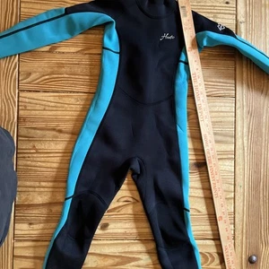 HEVTO Kids Wet suit Size7 Neoprene Full Wet Suit/Back Zip - Picture 1 of 6