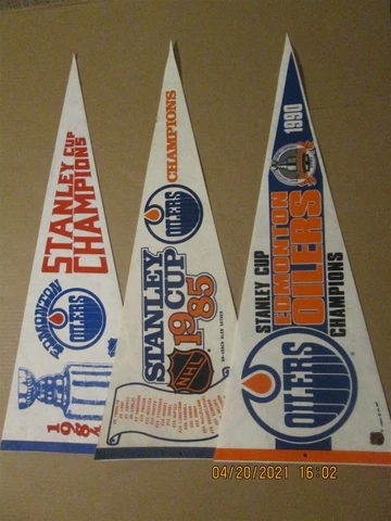 NHL Edmonton Oilers Vintage 1984 1985 & 1990 Stanley Cup Champions Pennants Cover