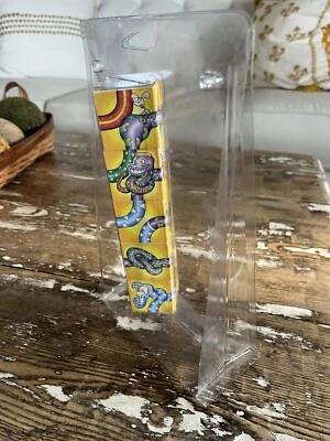  Cubo rompecabezas de 6 caras de serpientes lindas en el contenedor de plástico transparente original  Foto 1 de 3