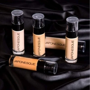 JAPONESQUE Luminous Foundation Flawless Full Coverage in Shade 10 - Picture 1 of 3