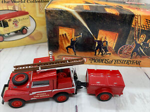 MATCHBOX-MODELS OF YESTERYEAR-YFE02-1948 LAND ROVER AUXILIARY-FIRE ENGINE SERIES