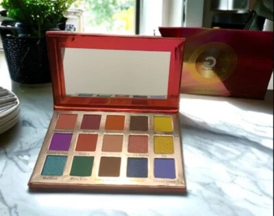 GLAMLITE KALIENTE 15 Luxury VEGAN Eyeshadows Palette NIB - Image 1 of 4