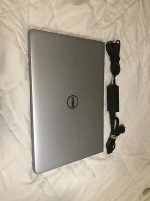 Dell 15.6 Intel Core i5-7200U 8GB 256GB SSD Windows 10 Foto 1 de 4