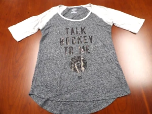 NEW MAJESTIC FAN FASHION WOMEN'S NHL DALLAS STARS TALK HOCKEY TO ME SHIRT SIZE M - Picture 1 of 4