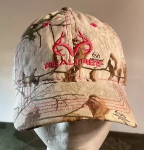 Very Lightly Worn Realtree Camouflage Camo Women’s Hat with Pink Logo Adjustable - Picture 1 of 8
