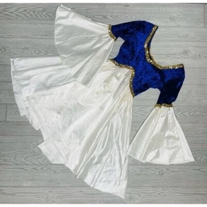 Costume gallery Renaissance style velvet dress with flair skirt and bell sleeve - Picture 1 of 9