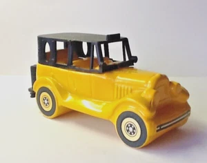 Vintage Avon 1926 Checker Cab Decanter - Wild Country After Shave Free Shipping - Picture 1 of 8