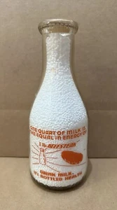 Driggs Dairy Farm Quart Milk Bottle Beefsteak Cow Toledo Ohio Palmyra Michigan - Picture 1 of 4