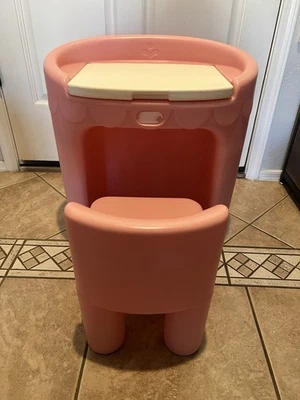 Silla de tocador de belleza vintage Little Tikes Tykes escritorio rosa tamaño infantil en muy buen estado Foto 1 de 4