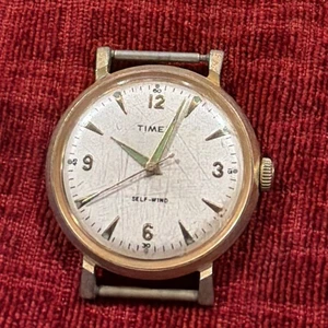 Orologio da polso meccanico vintage Timex automatico a carica automatica placcato oro ~funziona - Foto 1 di 9